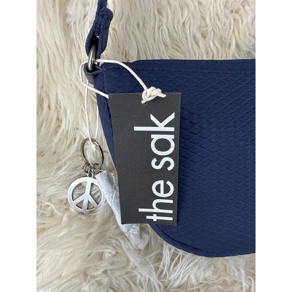 NWT The Sak Tess Navy Blue Quilted Recycled Polyester Crossbody Bag Travel Beach - Picture 2 of 11